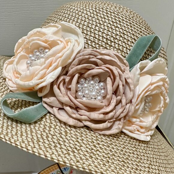 Elegant Women's Tweed Sun Hat With Satin Flowers And Pearls Special Event (NEW) - Picture 3 of 14